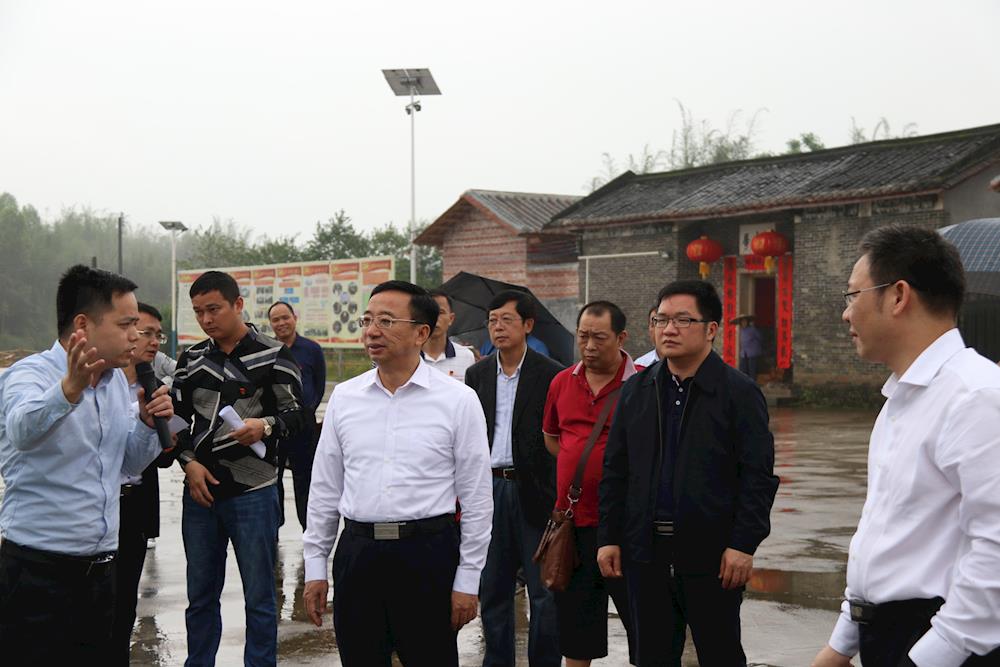 市长范中杰到我县调研 学习贯彻习近平总书记脱贫攻坚重要讲话精神 为全面建成小康社会 ...